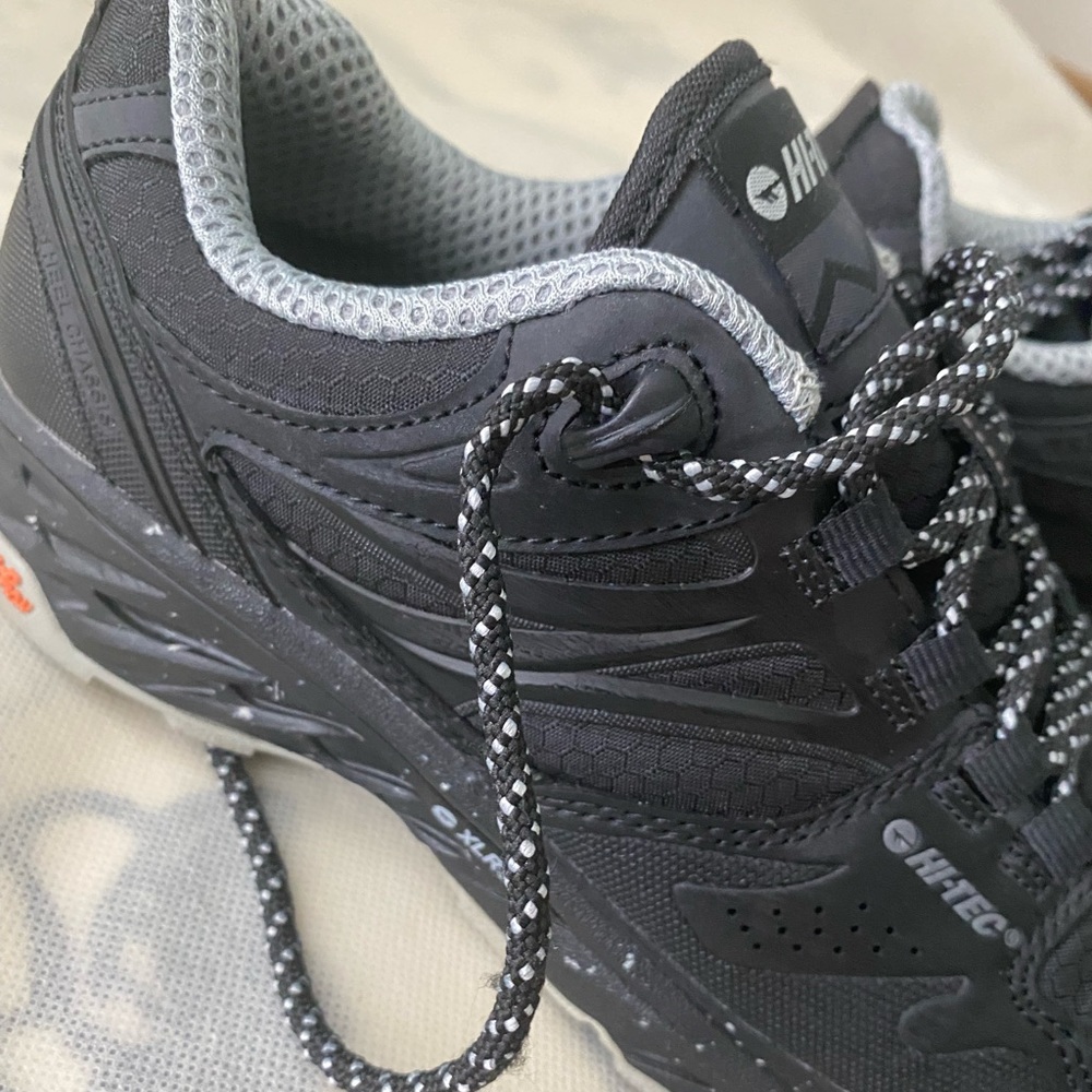 HI-Tec hiking shoes, Size 7